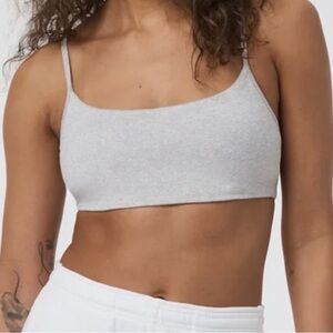 NWT Vuori Halo Essential Bra